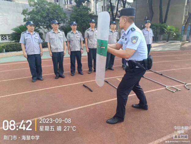 獵鷹護(hù)航秋季開(kāi)學(xué)，強(qiáng)化駐校保安員培訓(xùn)